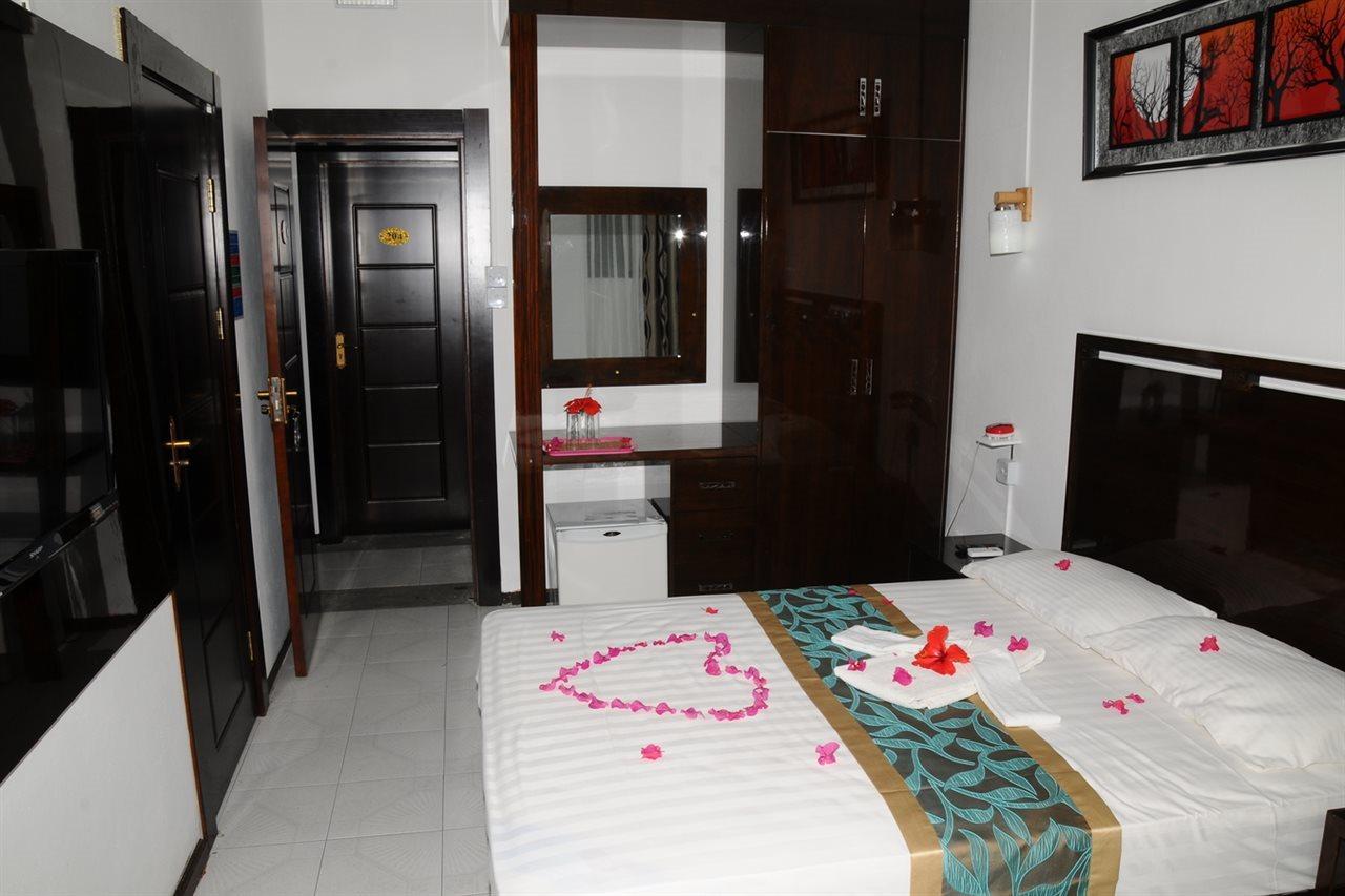Manisa Hotel Flic en Flac Bagian luar foto