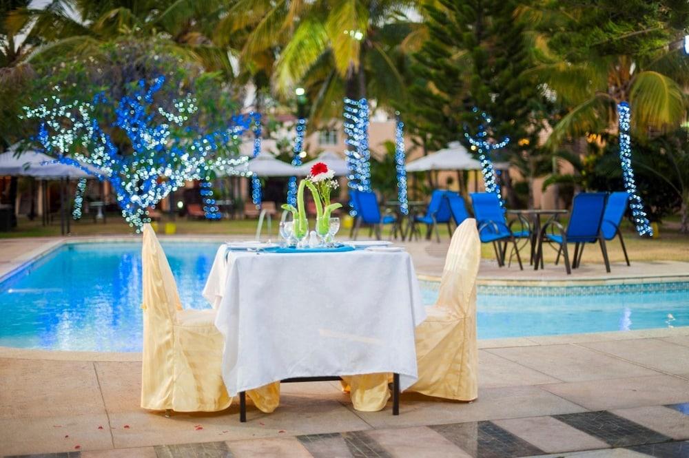Manisa Hotel Flic en Flac Bagian luar foto
