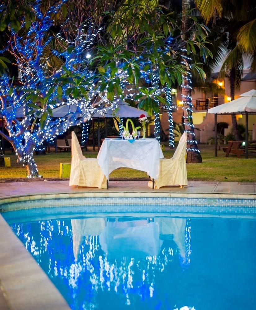 Manisa Hotel Flic en Flac Bagian luar foto