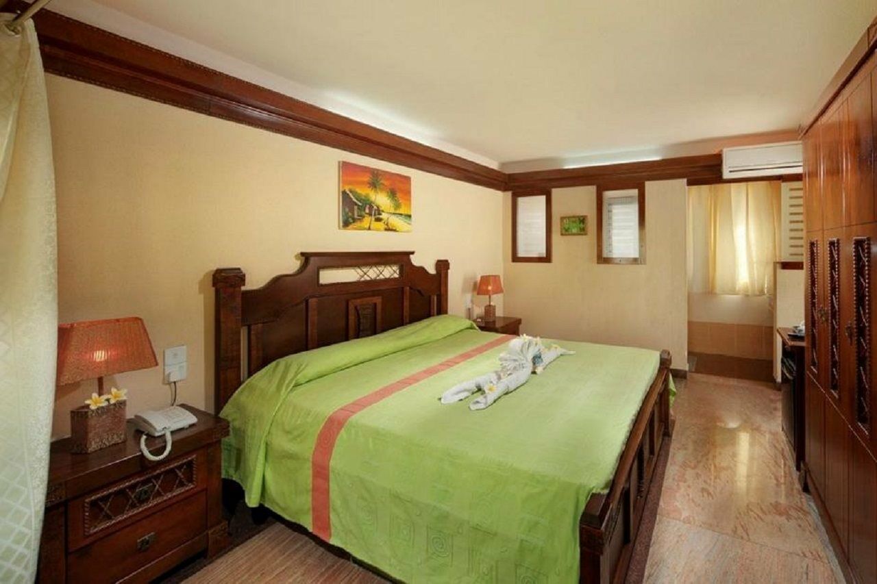 Manisa Hotel Flic en Flac Bagian luar foto